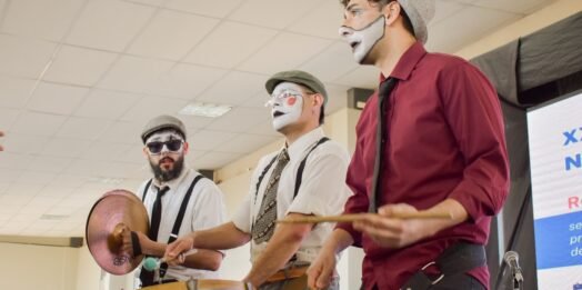 LA MURGA PERICANA REALIZO ULTIMO ENSAYO ABIERTO AL PUBLICO