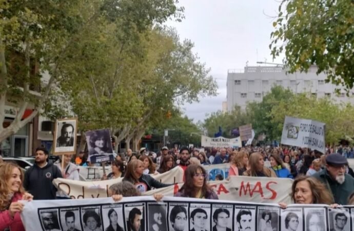 Miles de Sanjuaninos marcharon ante el grito de “Nunca más”