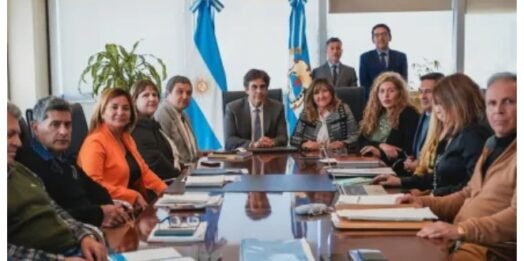 Conciliación obligatoria:Tercera reunión clave entre el Gobierno y docentes.
