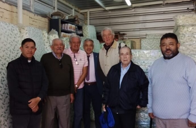 BANCO CREDICOOP Y COMISIÓN DE ASOCIADOS, DONAN A TRAVES DE  CARITAS  SAN JUAN, ELEMENTOS PARA DAMNIFICADOS DE JACHAL.