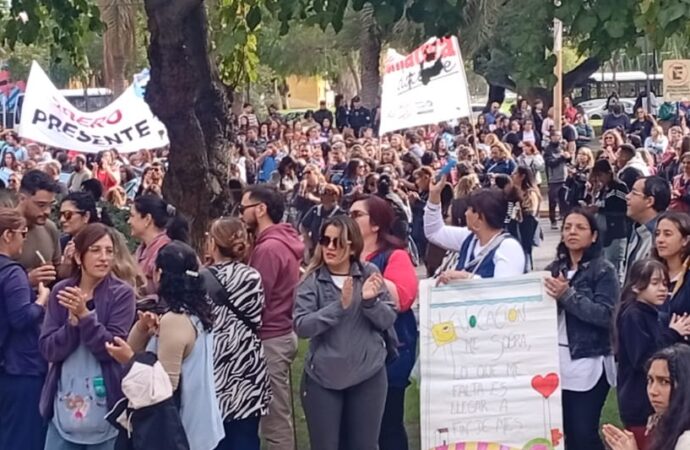 Conflicto docente: paro, marcha, reclamos salariales y tensión con el Gobierno