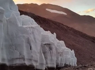 LEY DE GLACIARES: ENTRE EL TRABAJO Y EL AGUA